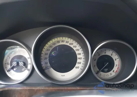 2014 Mercedes-Benz E 350 z USA, uszkodzony, nr VIN WDDHF5KB1EA889167